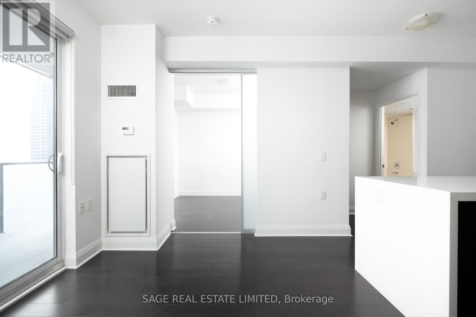 2511 - 1080 Bay Street, Toronto, Ontario  M5S 0A6 - Photo 10 - C12776014