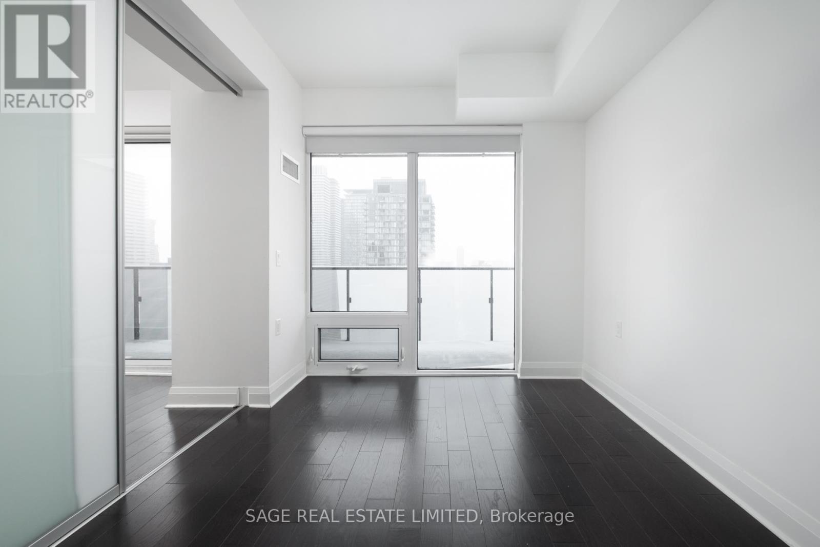2511 - 1080 Bay Street, Toronto, Ontario  M5S 0A6 - Photo 13 - C12776014