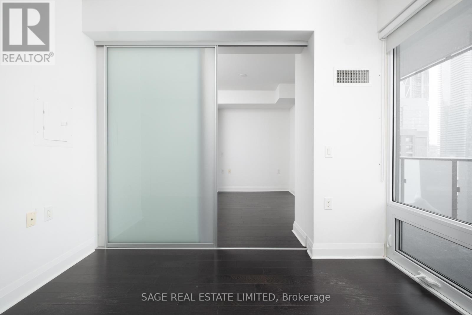 2511 - 1080 Bay Street, Toronto, Ontario  M5S 0A6 - Photo 14 - C12776014