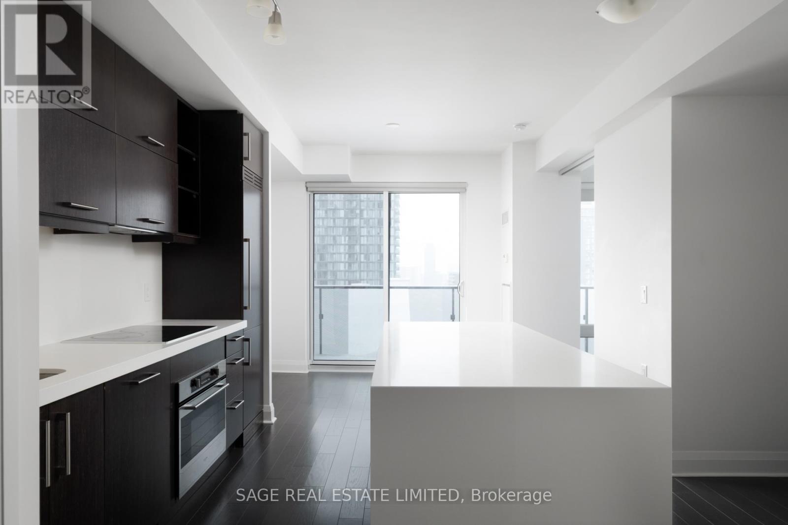 2511 - 1080 Bay Street, Toronto, Ontario  M5S 0A6 - Photo 4 - C12776014