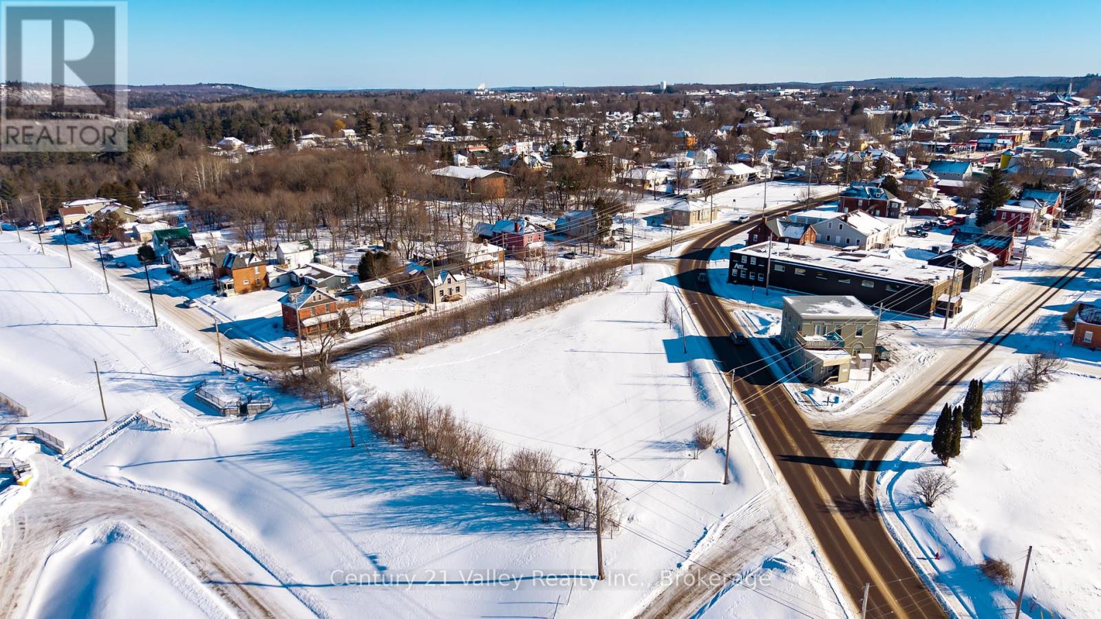 20 Bridge Street, Renfrew, Ontario  K7V 3R2 - Photo 5 - X12775966