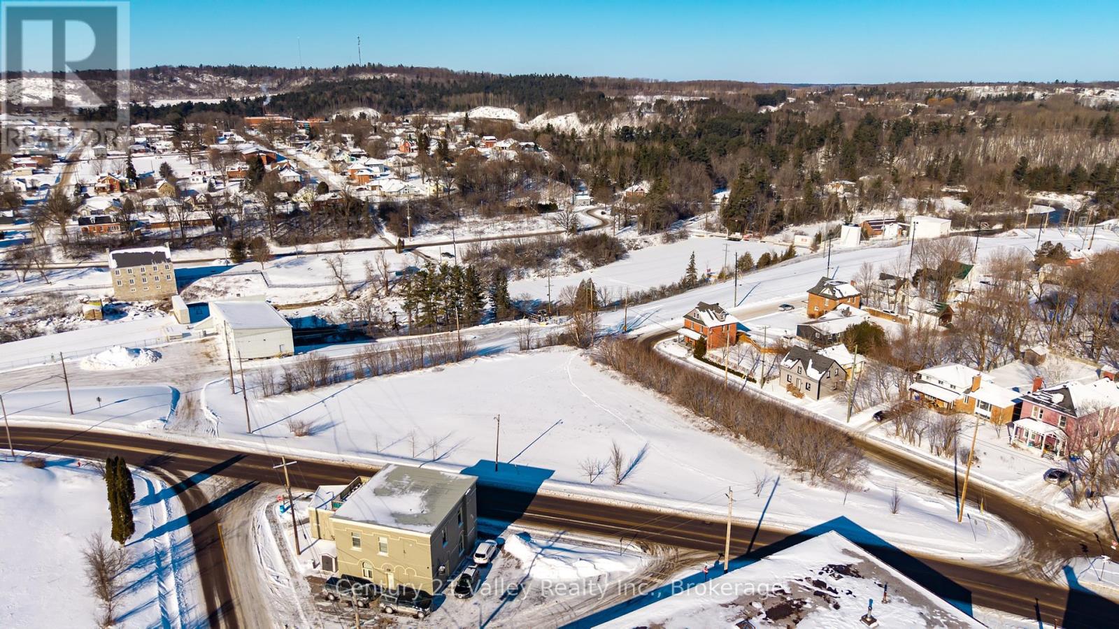 20 Bridge Street, Renfrew, Ontario  K7V 3R2 - Photo 9 - X12775966