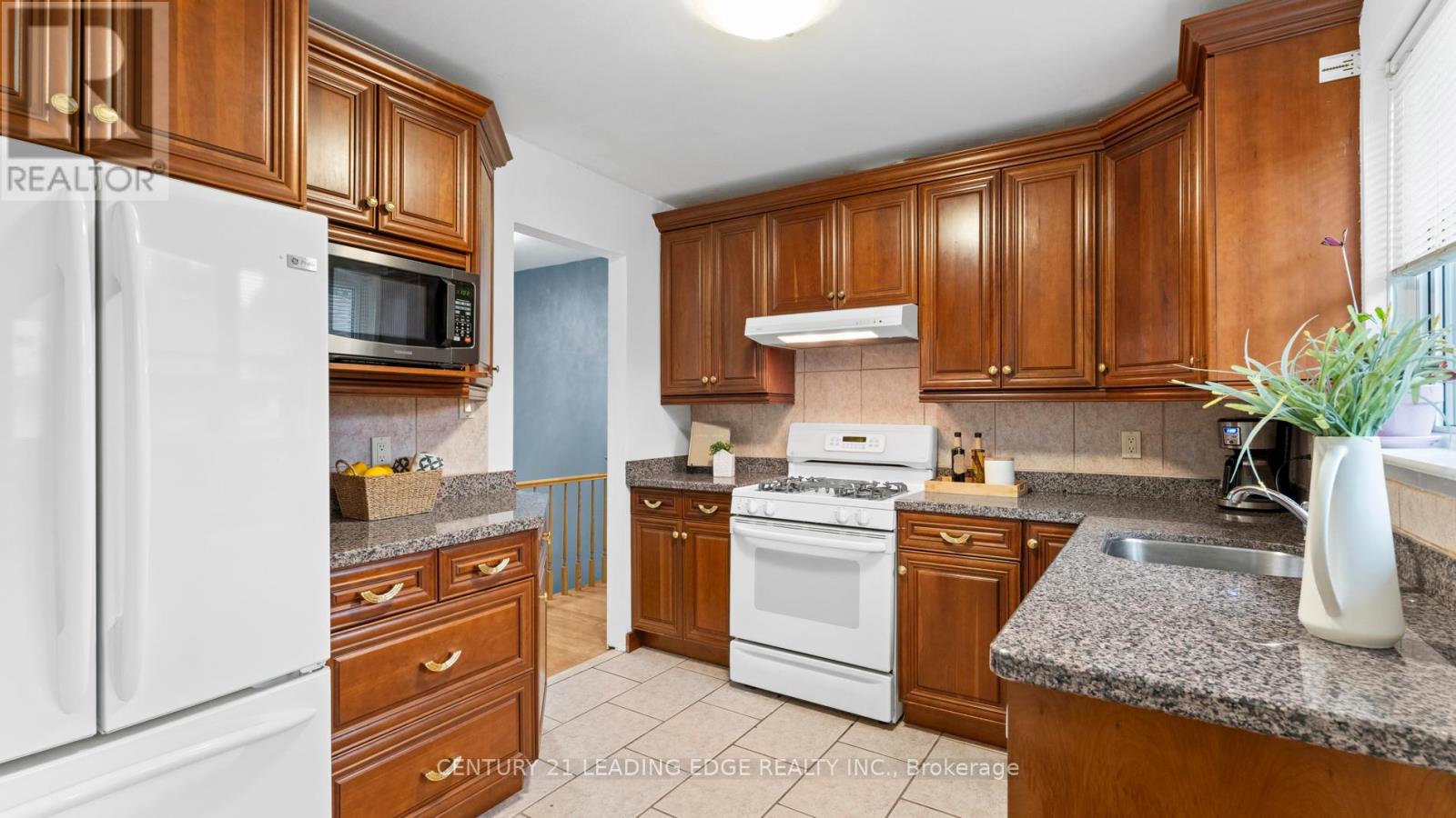 398 Allgood Street, Richmond Hill, Ontario  L4C 2Z2 - Photo 10 - N12663044