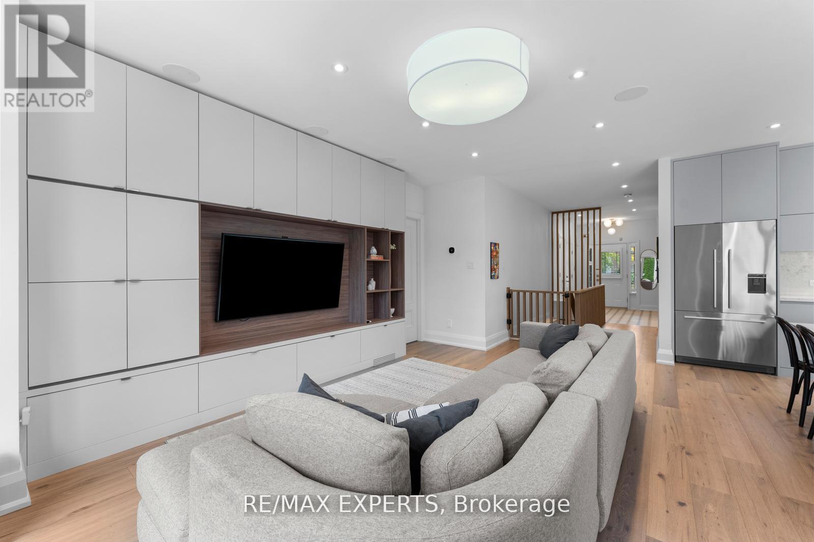 88 Arista Gate, Vaughan, Ontario  L4L 9H7 - Photo 6 - N12775918