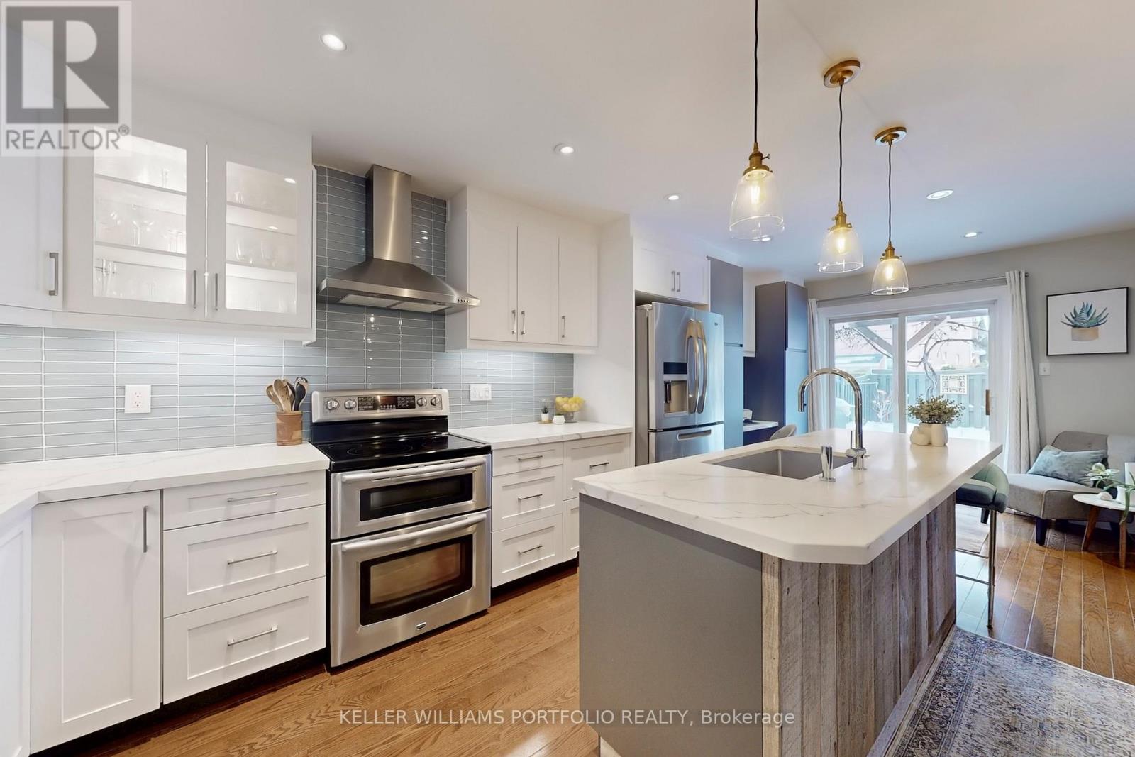 75 Monteith Crescent, Vaughan, Ontario  L6A 3M9 - Photo 5 - N12775920