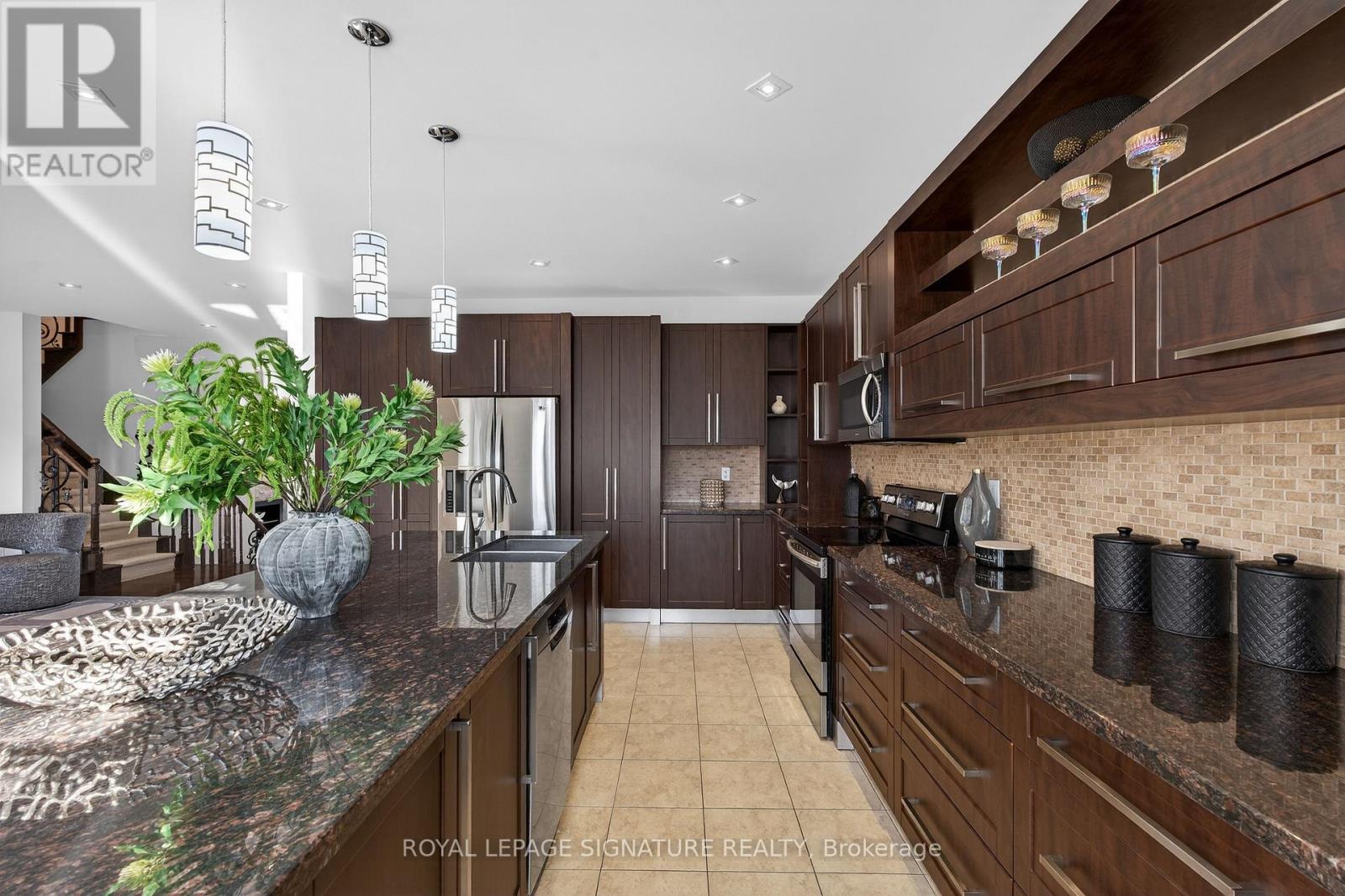 34 Gesher Crescent, Vaughan, Ontario  L6A 0W3 - Photo 20 - N12775942