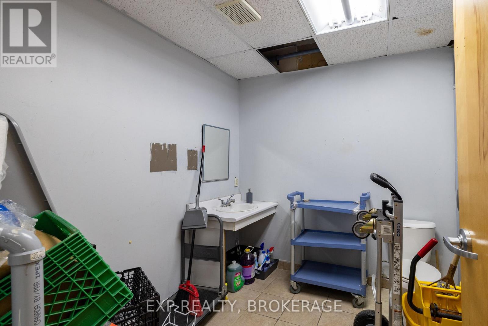 1412 Princess Street, Kingston, Ontario  K7M 3E5 - Photo 16 - X12425548