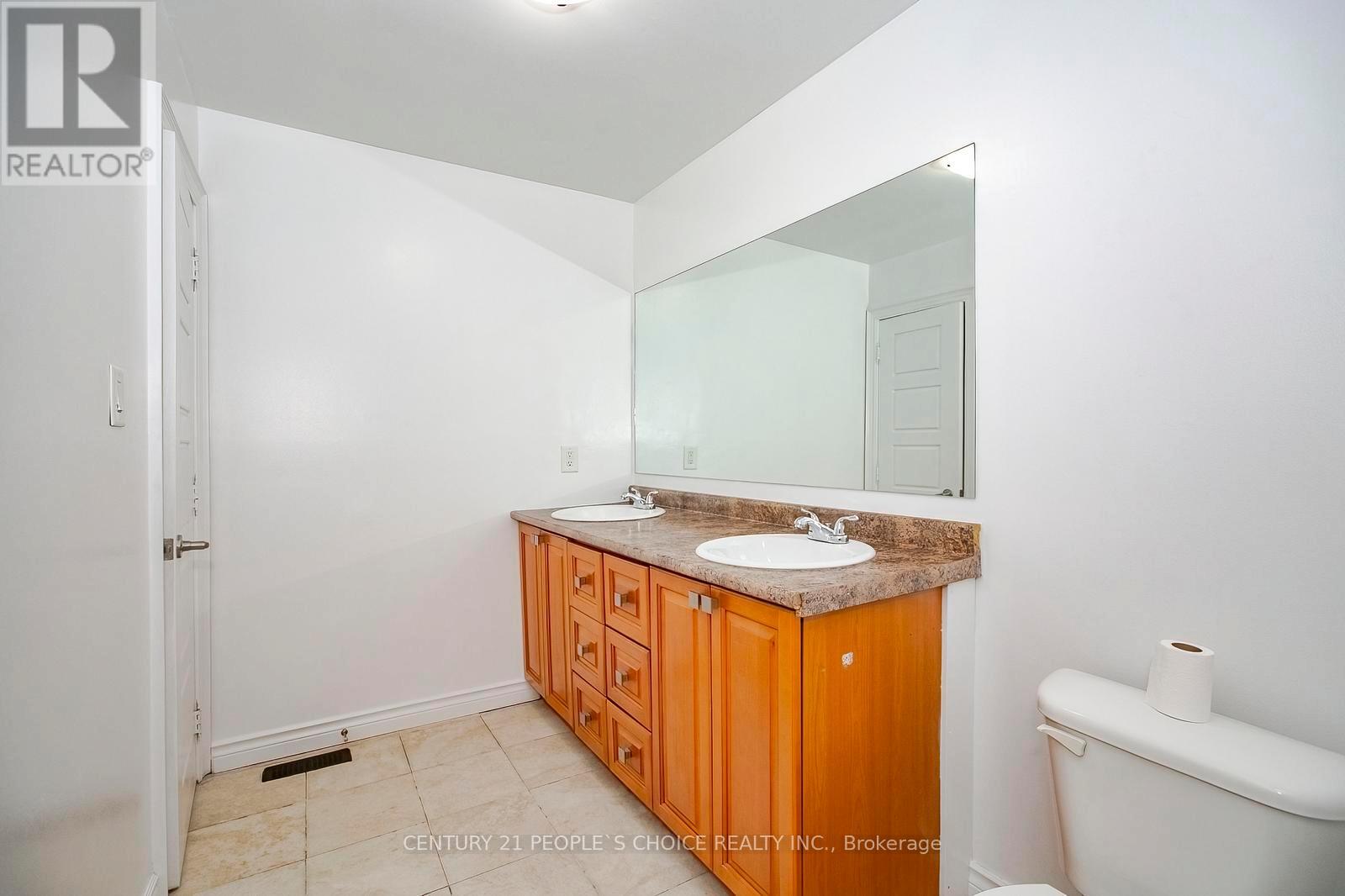 114 Simmons Boulevard, Brampton, Ontario  L6V 3V6 - Photo 19 - W12775864