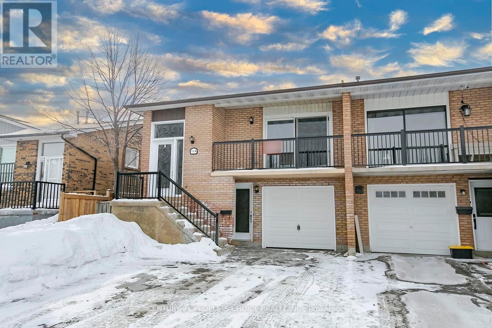 114 Simmons Boulevard, Brampton, Ontario  L6V 3V6 - Photo 2 - W12775864