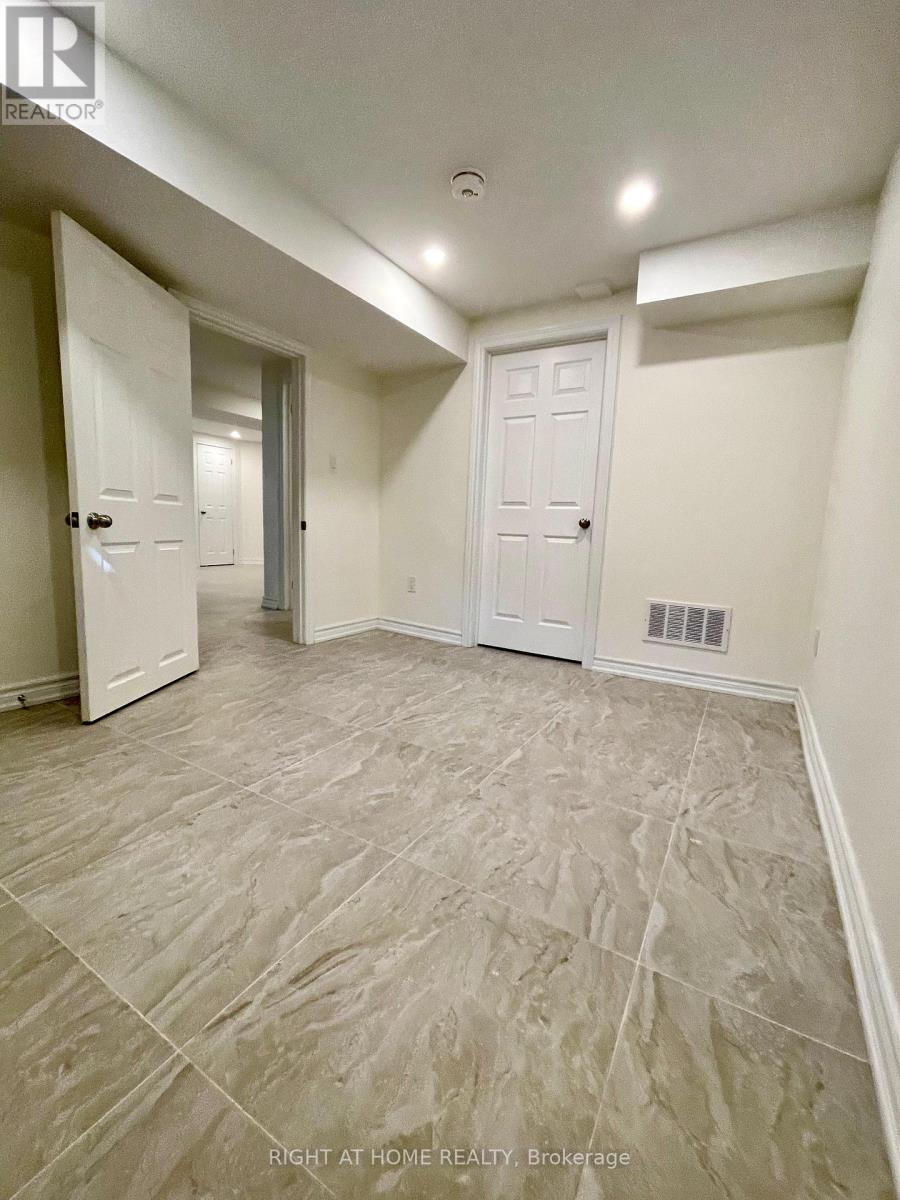 Basement - 106 Vivians Crescent, Brampton, Ontario  L6Y 4V4 - Photo 8 - W12775974