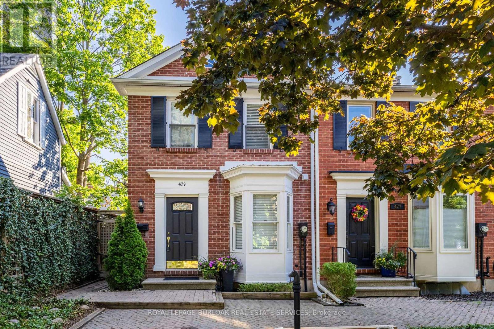 479 Blathwayte Lane, Burlington, Ontario  L7S 1Y4 - Photo 2 - W12775984