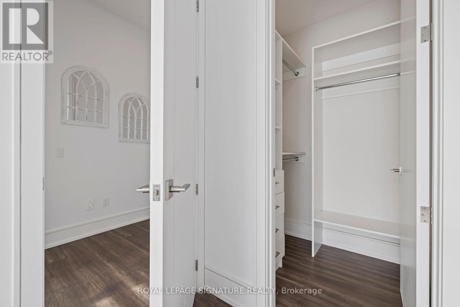 290 North Shore Boulevard E, Burlington, Ontario  L7T 1W9 - Photo 19 - W12776018