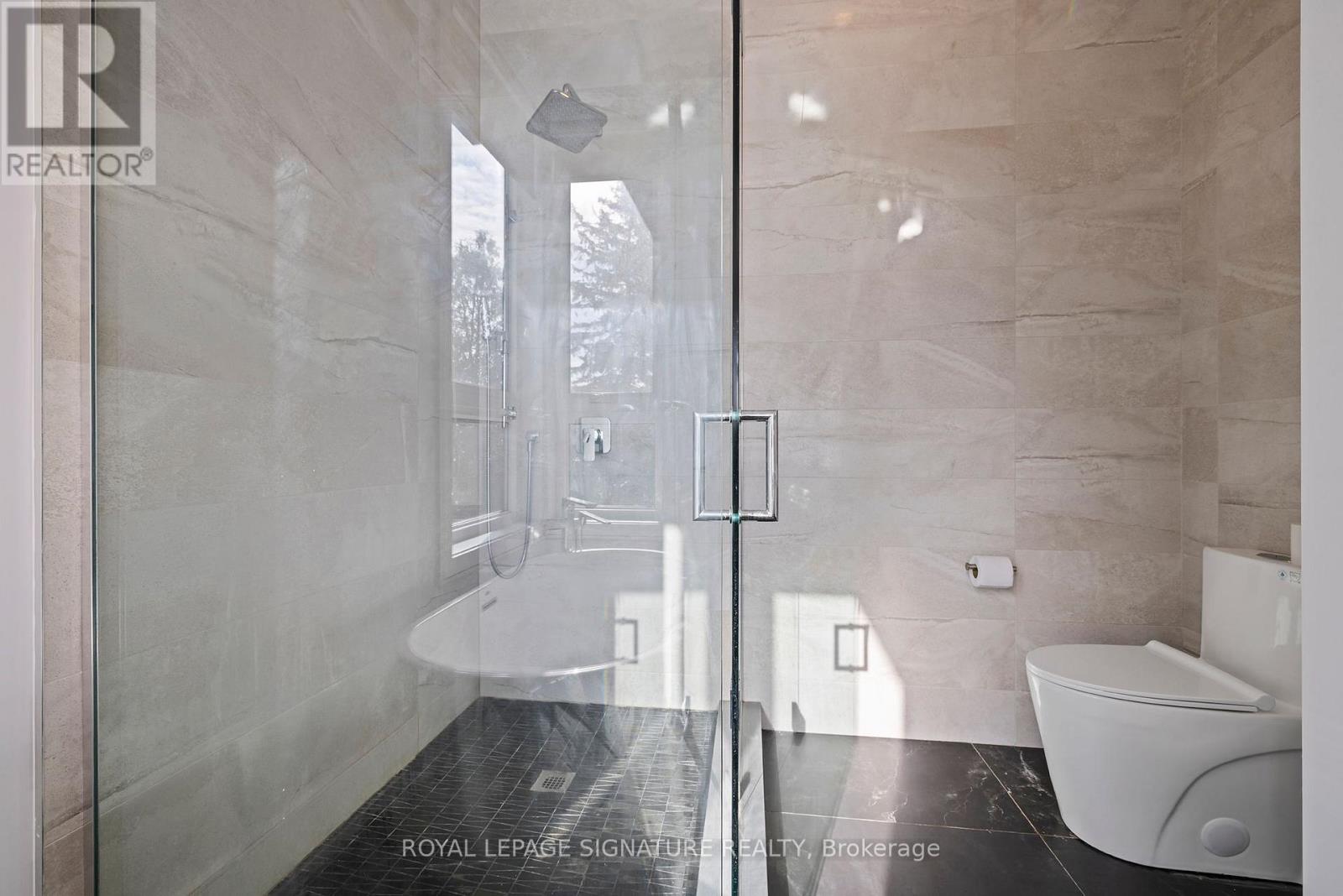 290 North Shore Boulevard E, Burlington, Ontario  L7T 1W9 - Photo 27 - W12776018