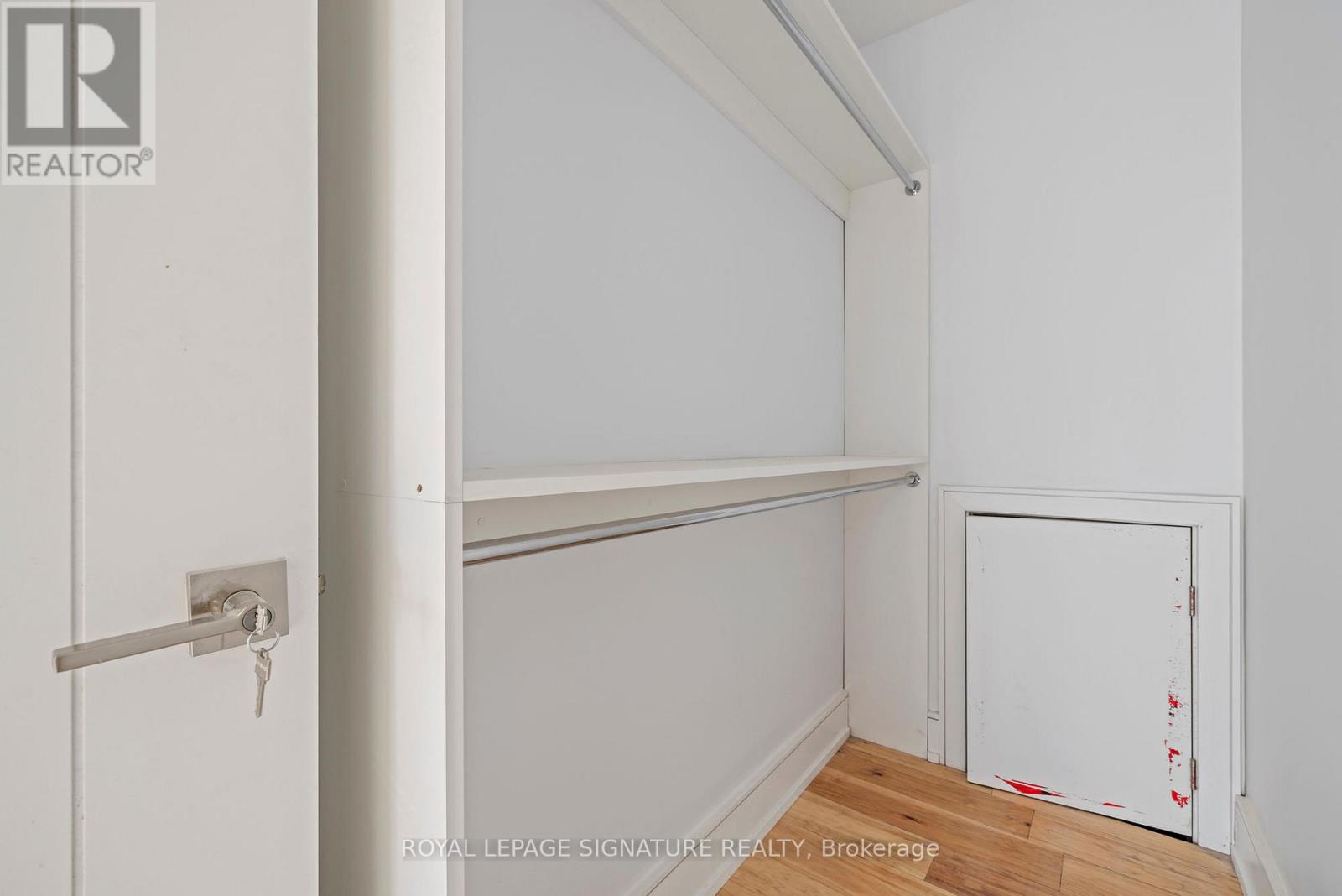 290 North Shore Boulevard E, Burlington, Ontario  L7T 1W9 - Photo 38 - W12776018