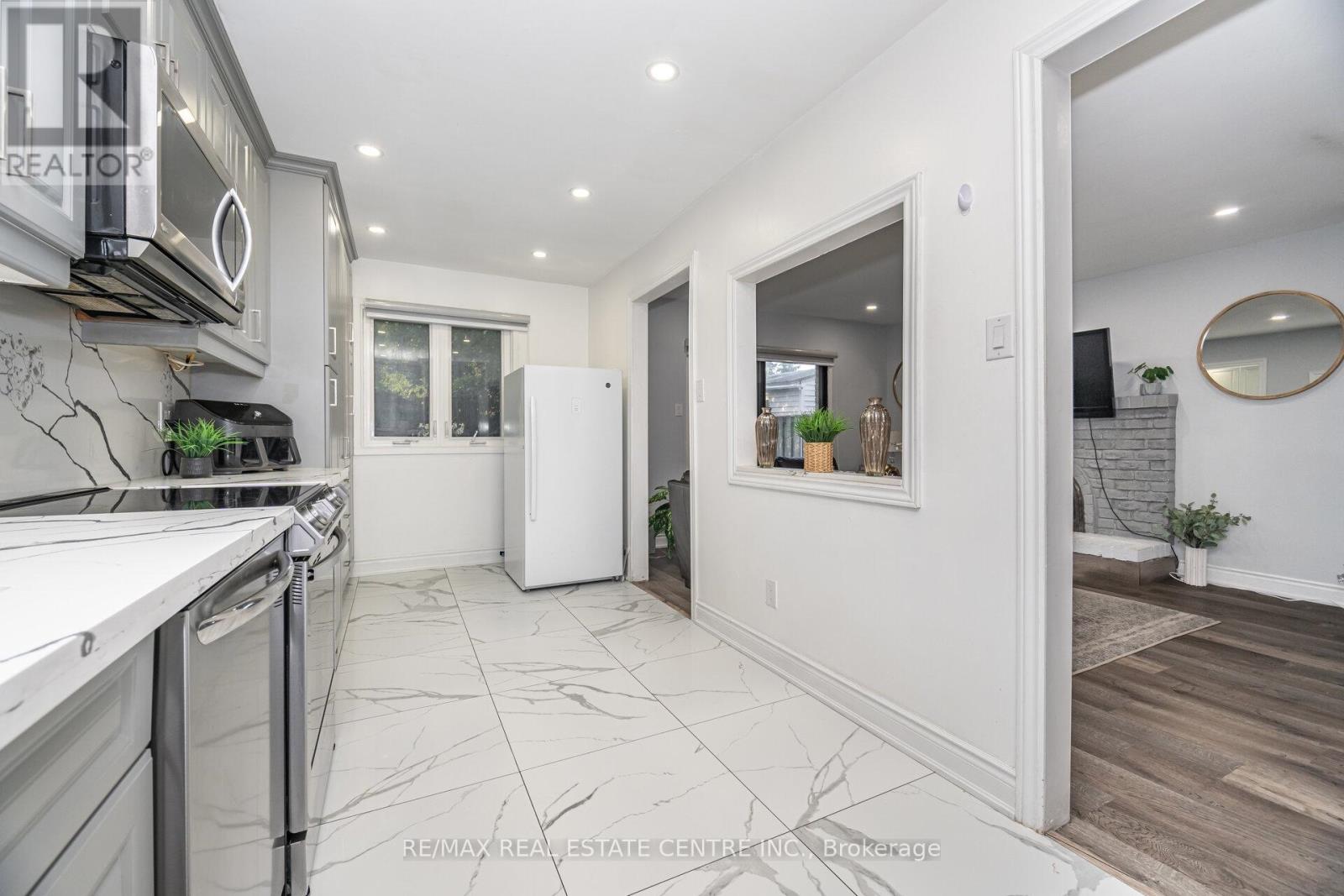 44 Abelard Avenue, Brampton, Ontario  L6Y 2K8 - Photo 22 - W12776022