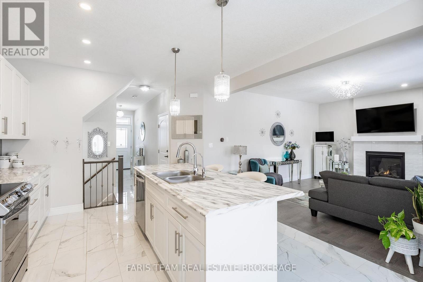 13 Tindall Crescent, East Luther Grand Valley, Ontario  L9W 7R9 - Photo 7 - X12776002