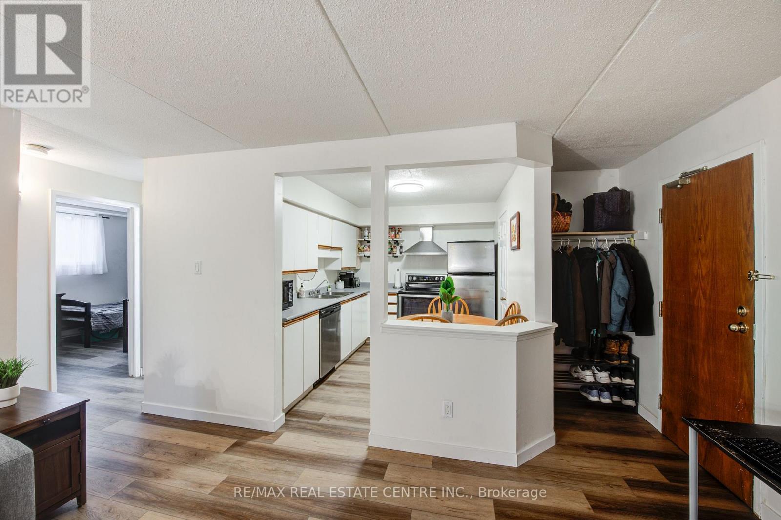 304 - 50 Campbell Court, Stratford, Ontario  N5A 7T6 - Photo 8 - X12776008