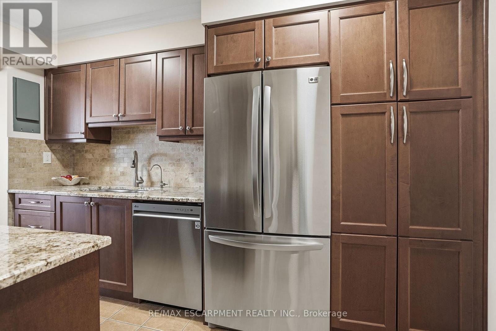 1001 - 1966 Main Street W, Hamilton, Ontario  L8S 1J6 - Photo 9 - X12776016