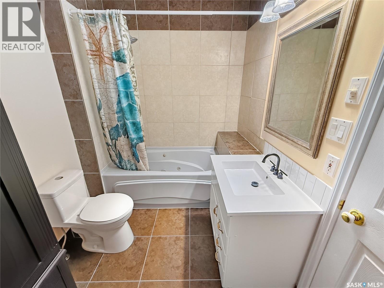 545 1st Avenue Ne, Swift Current, Saskatchewan  S9H 2B8 - Photo 15 - SK028163