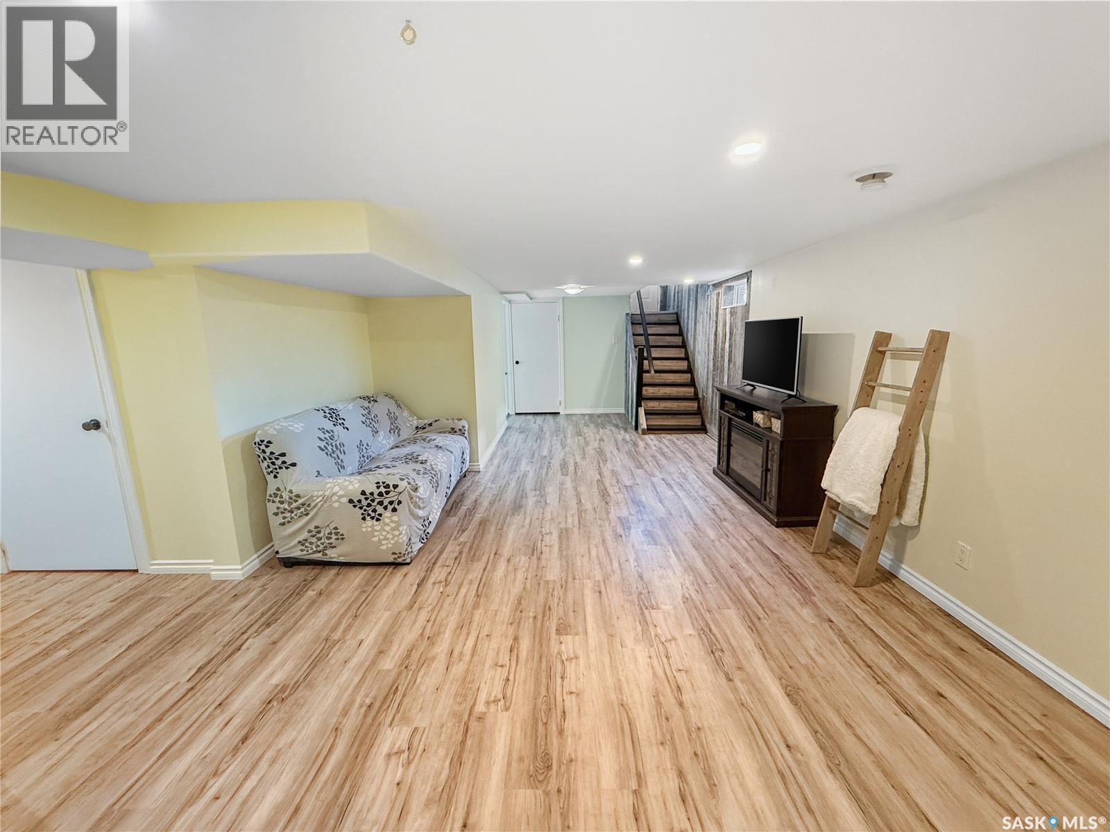 545 1st Avenue Ne, Swift Current, Saskatchewan  S9H 2B8 - Photo 22 - SK028163