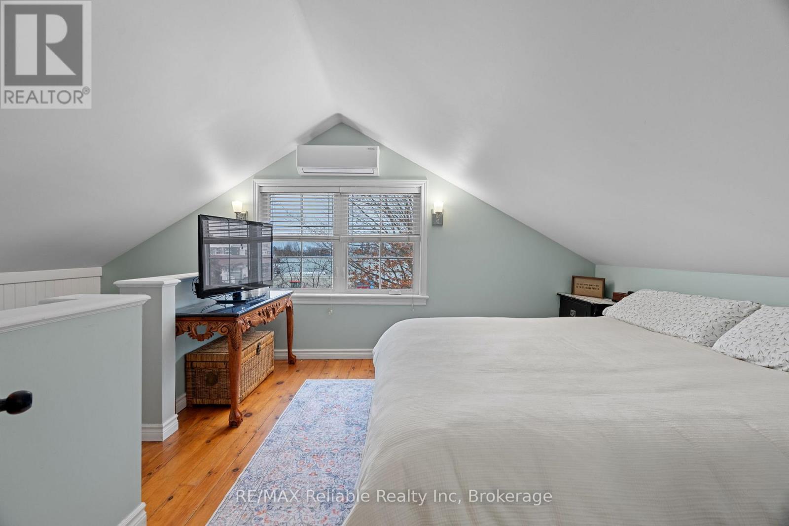 Photo 26 of 45 for 140 Orchard Street