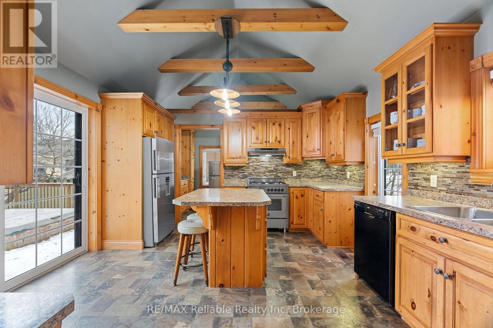 140 Orchard Street, South Huron, Ontario  N0M 1S3 - Photo 18 - X12696064