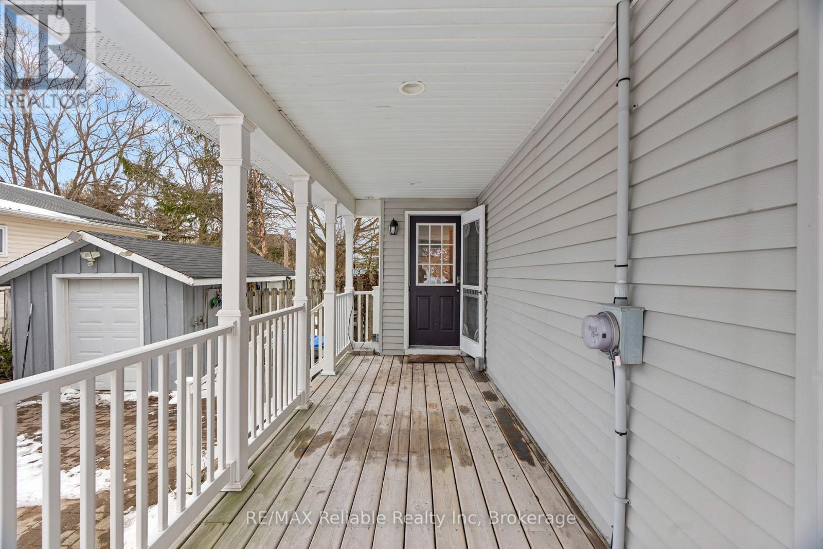 140 Orchard Street, South Huron, Ontario  N0M 1S3 - Photo 8 - X12696064