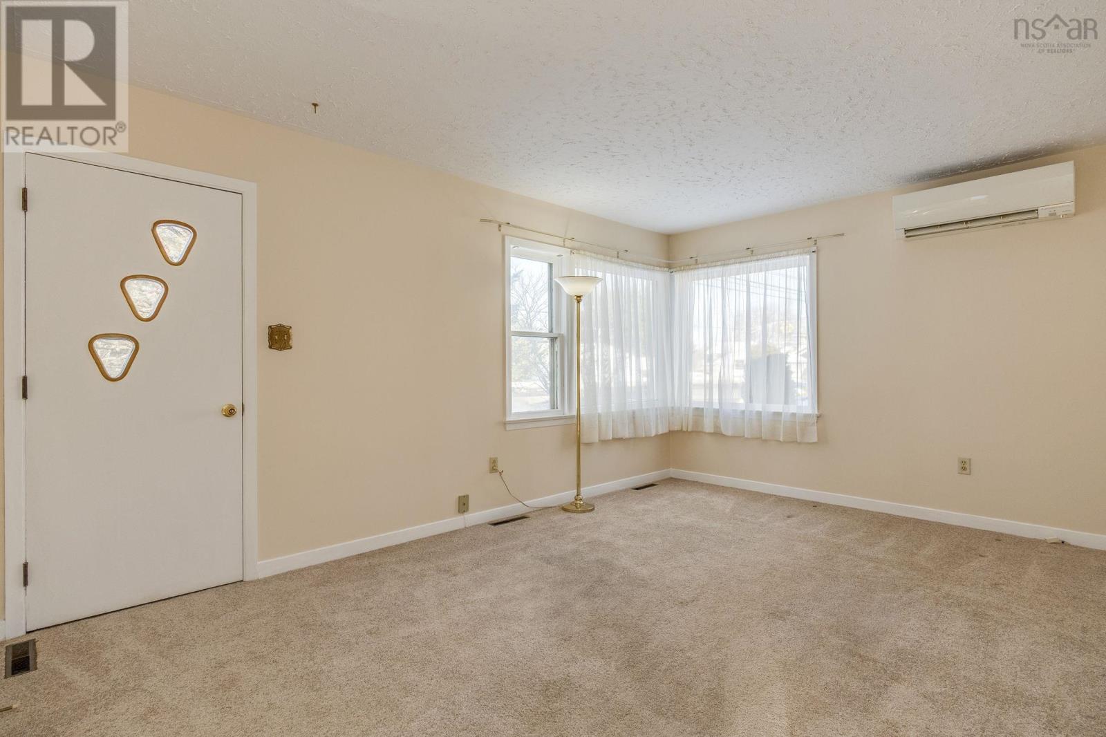 9584 Commercial Street, New Minas, Nova Scotia  B4N 3E9 - Photo 10 - 202602518