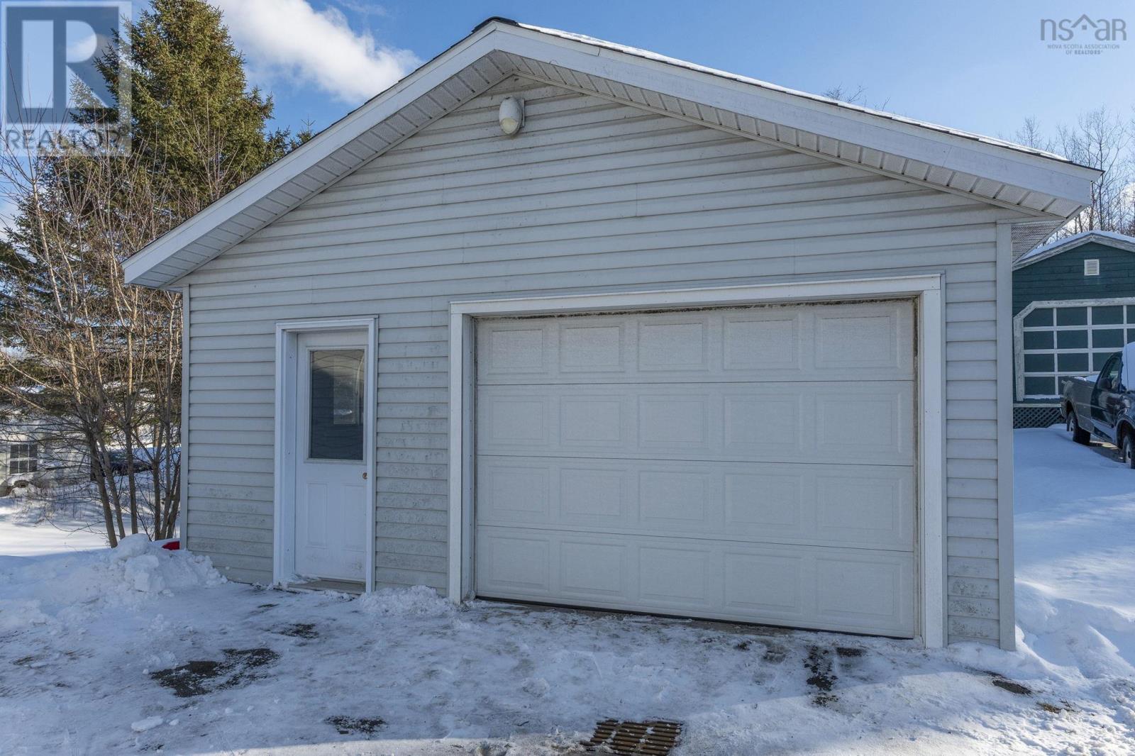 9584 Commercial Street, New Minas, Nova Scotia  B4N 3E9 - Photo 2 - 202602518