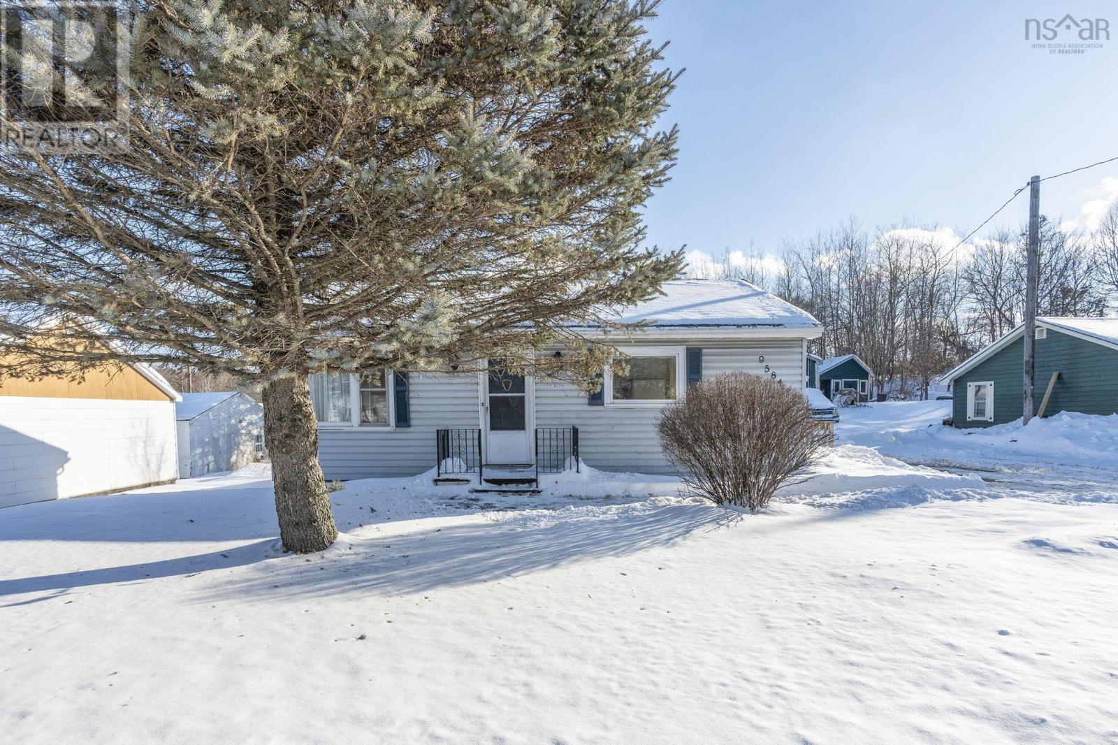 9584 Commercial Street, New Minas, Nova Scotia  B4N 3E9 - Photo 32 - 202602518