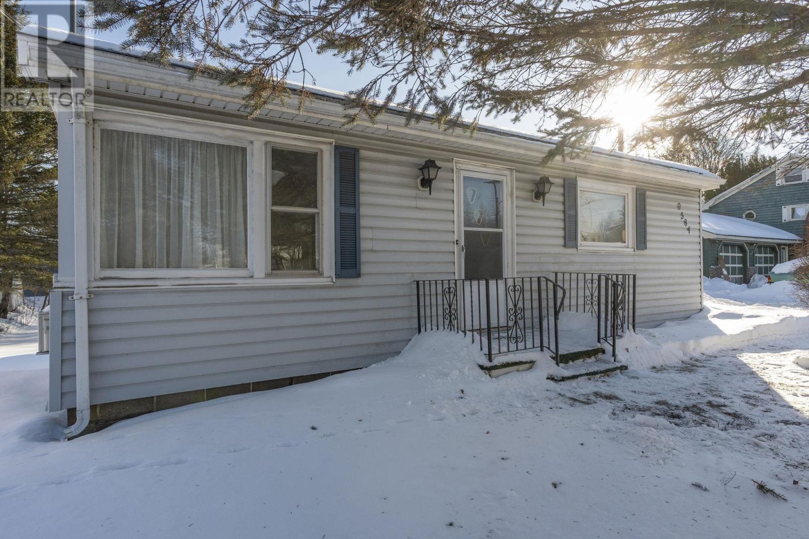 9584 Commercial Street, New Minas, Nova Scotia  B4N 3E9 - Photo 4 - 202602518