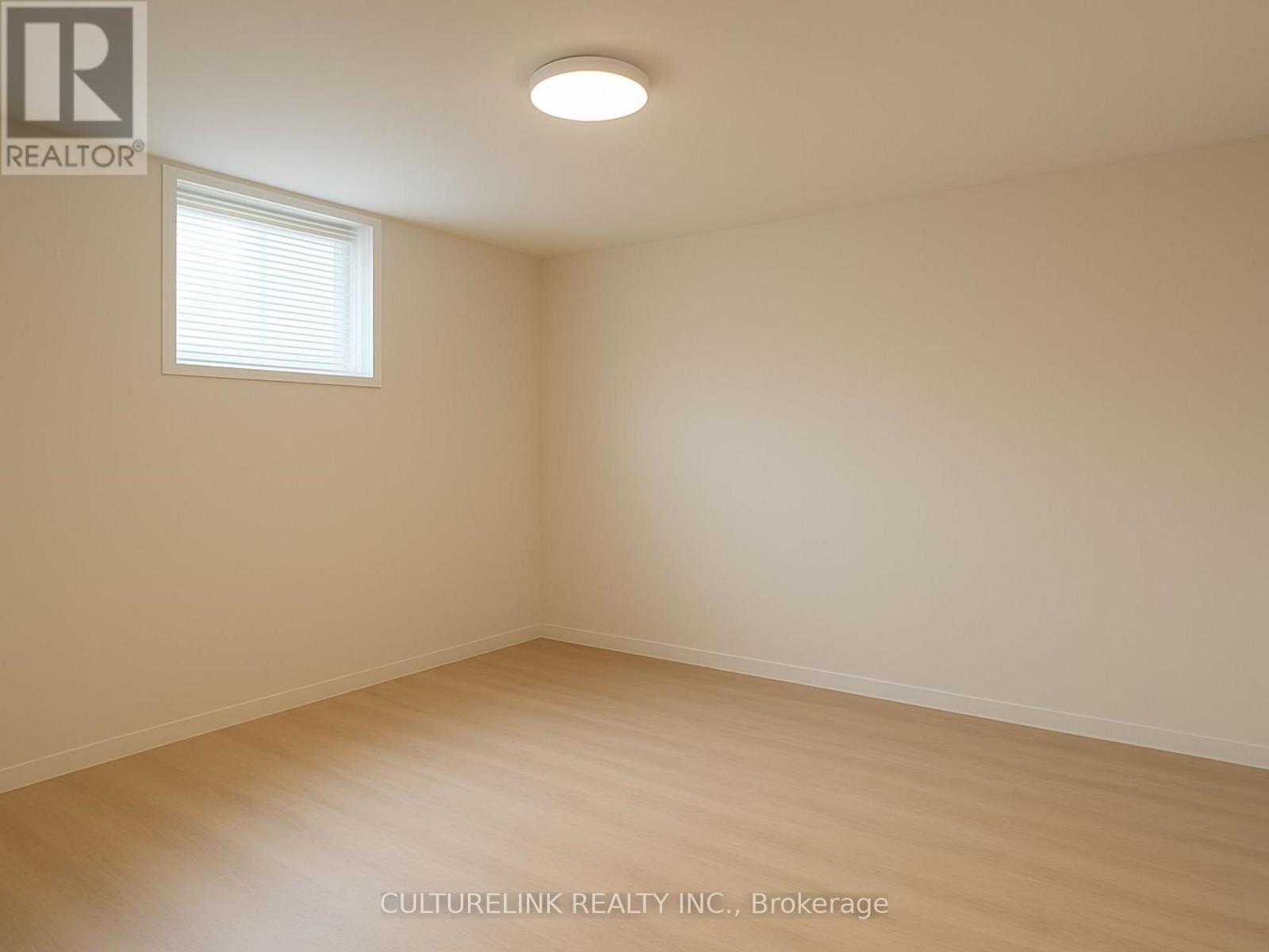 Lower - 918 St Clarens Avenue, Toronto (Dovercourt-Wallace Emerson-Junction), Ontario  M6H 3X6 - Photo 3 - W12682794