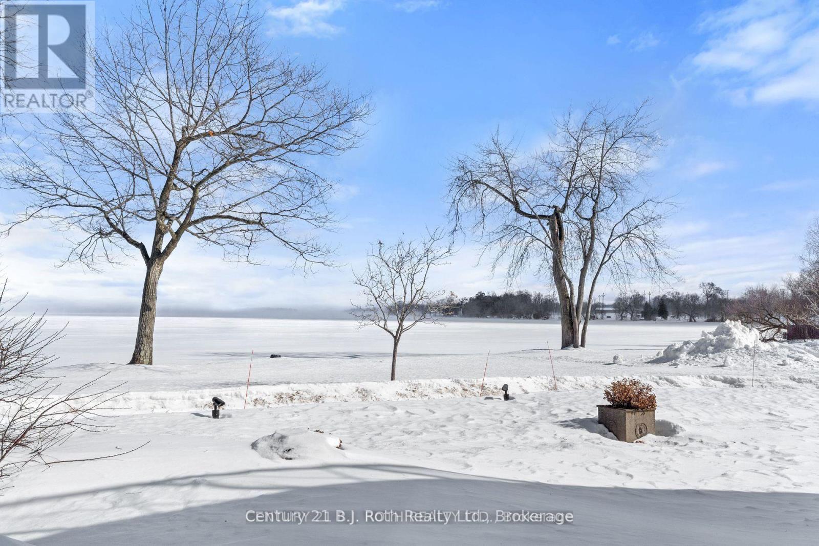 211 - 354 Atherley Road, Orillia, Ontario  L3V 0B8 - Photo 2 - S12776232