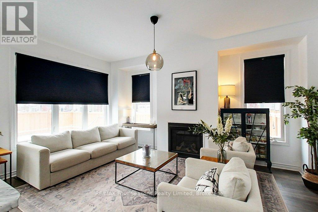 35 Kirby Avenue, Collingwood, Ontario  L9Y 3W8 - Photo 6 - S12776282