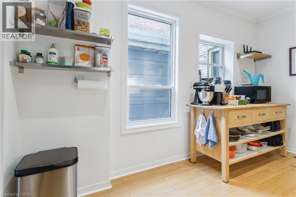 296 Charlton Avenue W, Hamilton, Ontario  L8P 2E5 - Photo 10 - 40804229