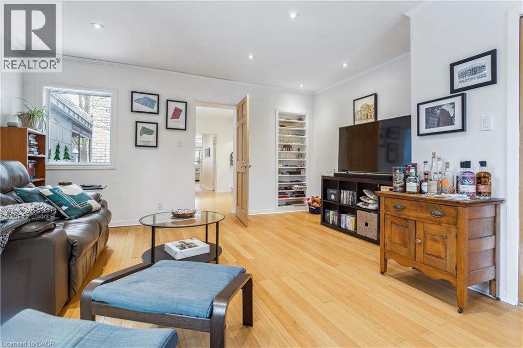 296 Charlton Avenue W, Hamilton, Ontario  L8P 2E5 - Photo 11 - 40804229