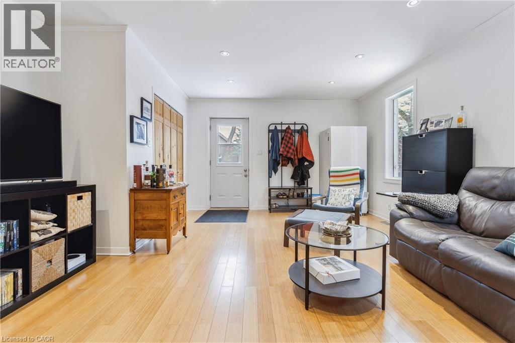 296 Charlton Avenue W, Hamilton, Ontario  L8P 2E5 - Photo 12 - 40804229