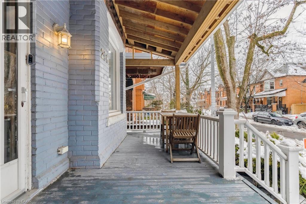 296 Charlton Avenue W, Hamilton, Ontario  L8P 2E5 - Photo 3 - 40804229
