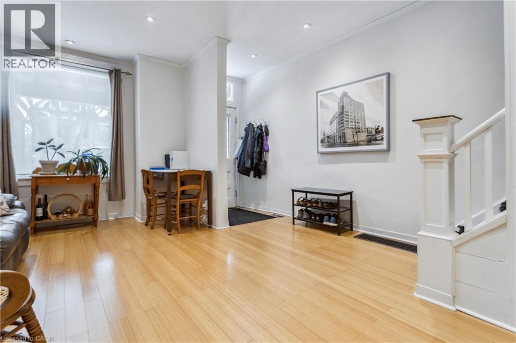 296 Charlton Avenue W, Hamilton, Ontario  L8P 2E5 - Photo 5 - 40804229