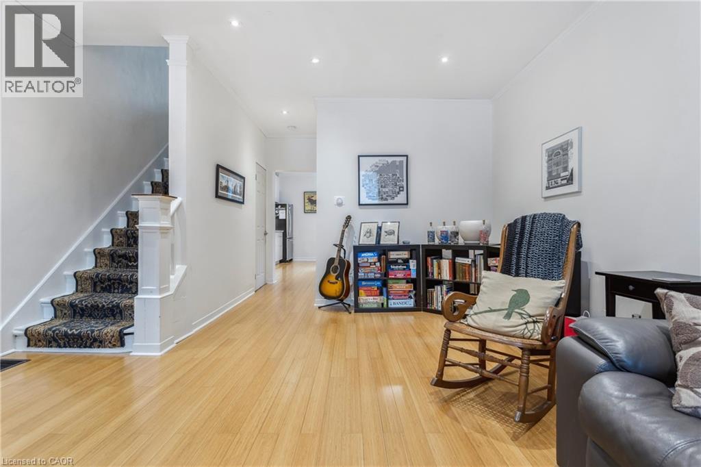 296 Charlton Avenue W, Hamilton, Ontario  L8P 2E5 - Photo 6 - 40804229