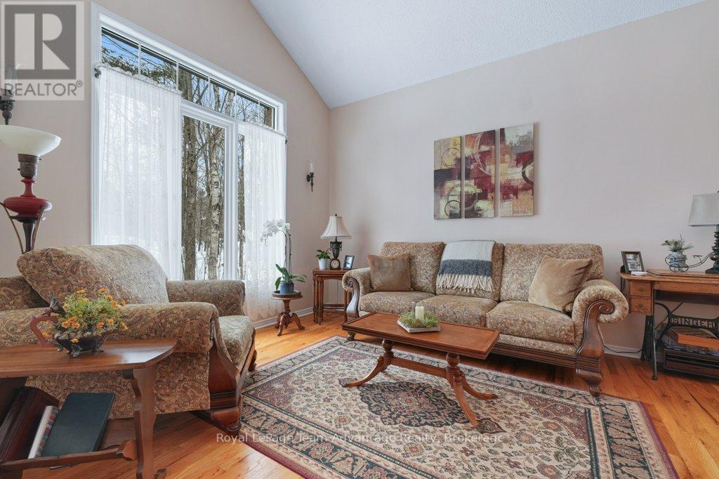 11 Limbert Road, Mcdougall, Ontario  P2A 2W9 - Photo 11 - X12776060