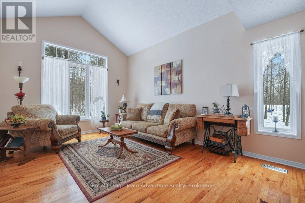 11 Limbert Road, Mcdougall, Ontario  P2A 2W9 - Photo 12 - X12776060