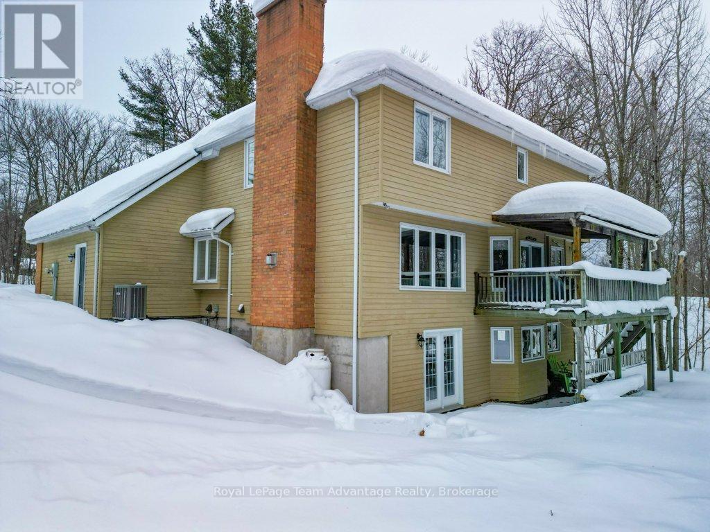 11 Limbert Road, Mcdougall, Ontario  P2A 2W9 - Photo 4 - X12776060