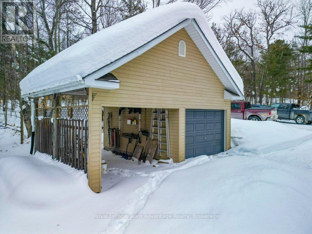 11 Limbert Road, Mcdougall, Ontario  P2A 2W9 - Photo 6 - X12776060