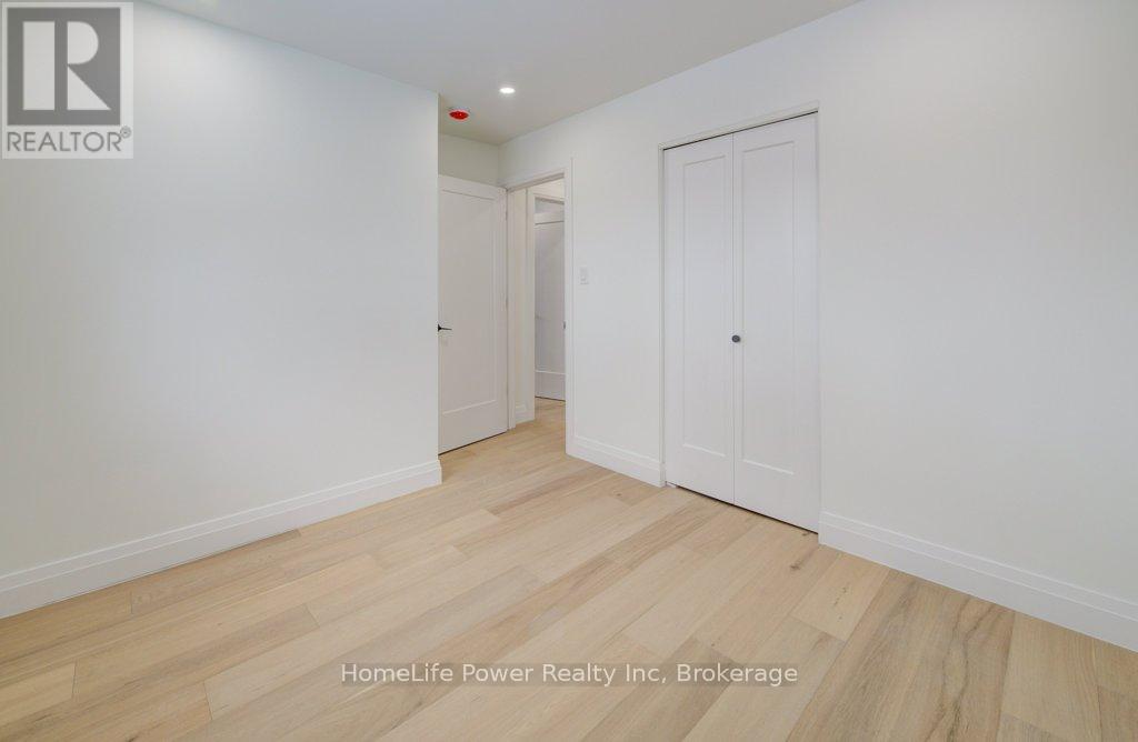 328 The Country Way, Kitchener, Ontario  N2E 2T3 - Photo 21 - X12776130