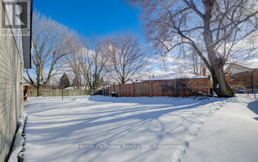 328 The Country Way, Kitchener, Ontario  N2E 2T3 - Photo 43 - X12776130