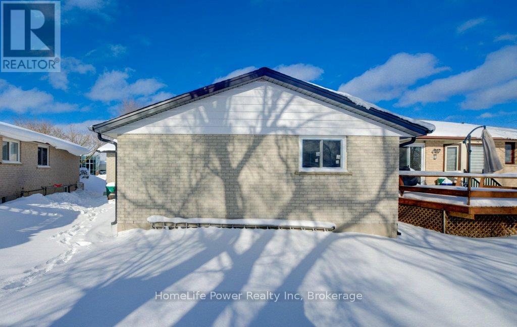 328 The Country Way, Kitchener, Ontario  N2E 2T3 - Photo 45 - X12776130