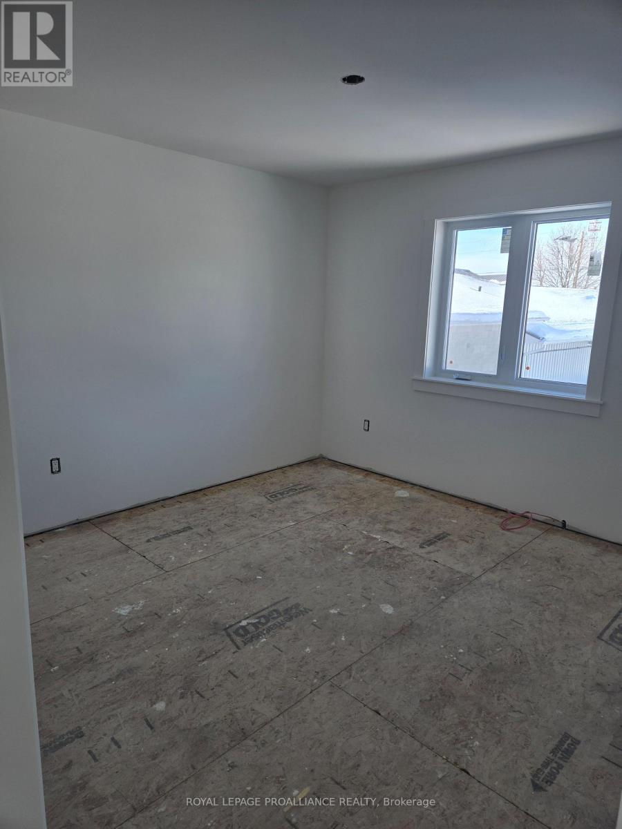 1 - 92 Lywood Street, Belleville (Thurlow Ward), Ontario  K0K 1K0 - Photo 12 - X12776240