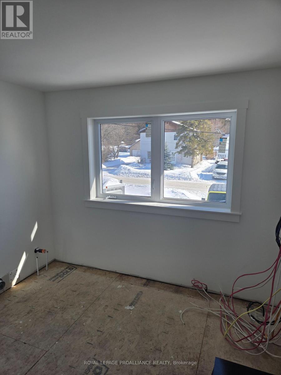 1 - 92 Lywood Street, Belleville (Thurlow Ward), Ontario  K0K 1K0 - Photo 16 - X12776240