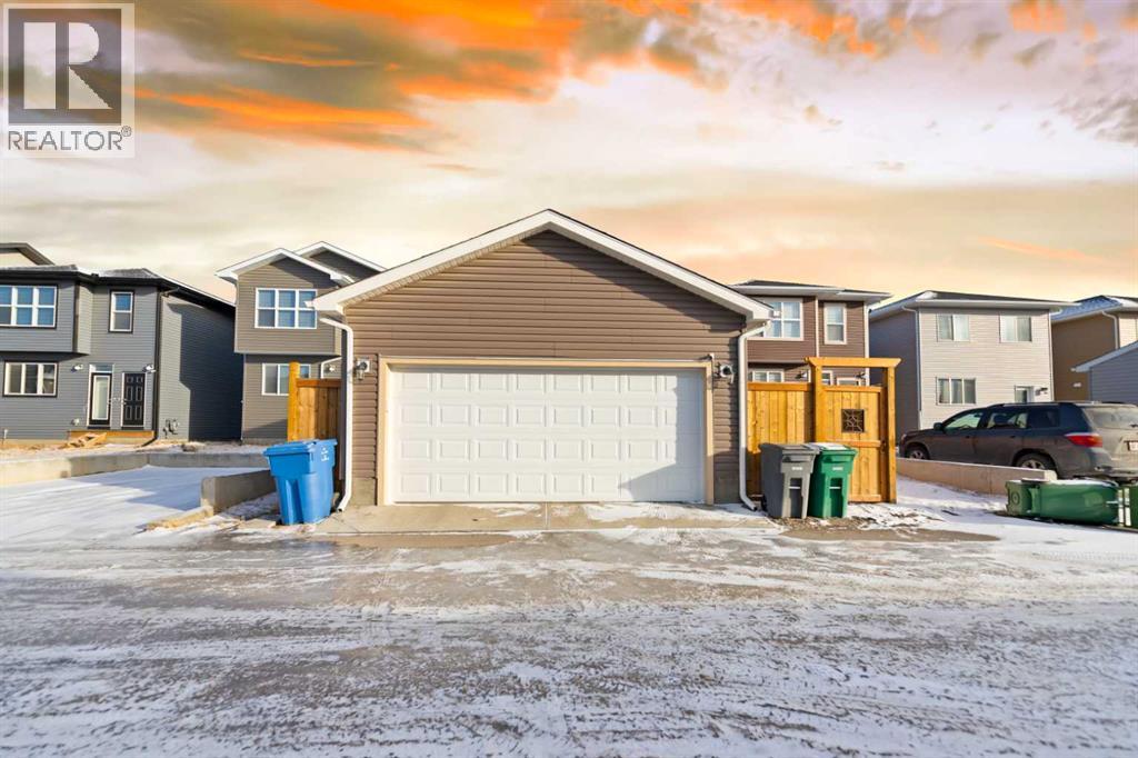 149 Dawson Circle, Chestermere, Alberta  T1X 2R4 - Photo 5 - A2279352